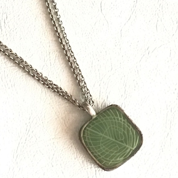 Baked Beads Green Enamel Leaf Pendant Necklace - Picture 6 of 7